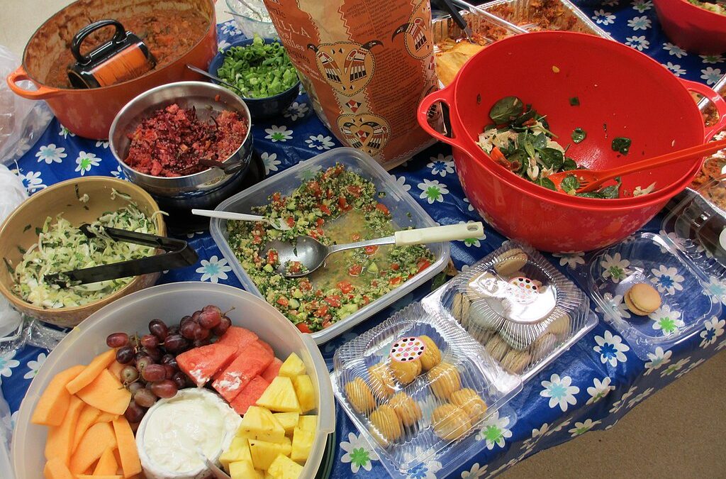 How to Host a Climate Potluck